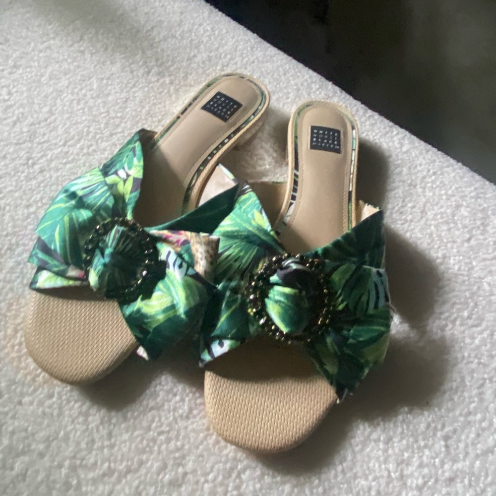 Emerald Palm Slides size 7-1/2